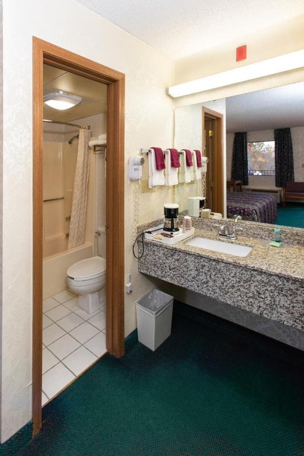 Express Inn Eureka Springs Bagian luar foto